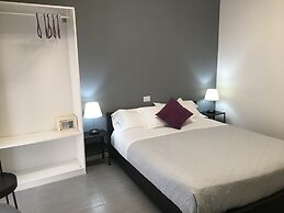 Vatican Central Suites