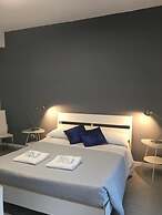 Vatican Central Suites