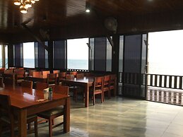Hadson Resort
