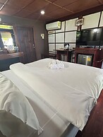 Hadson Resort