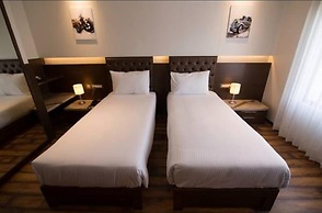 Hotel De Nada