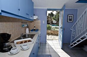 Karavos Sea View Apartments