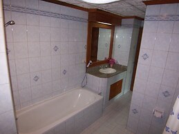 Hotel Orchid Residence