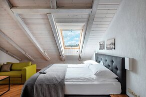 Piano Apartments