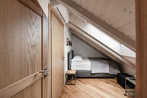 Piano Apartments