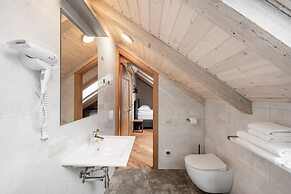 Piano Apartments