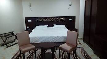 Al Mansour Palace