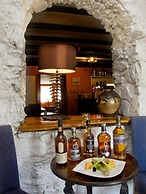 West Loch Hotel