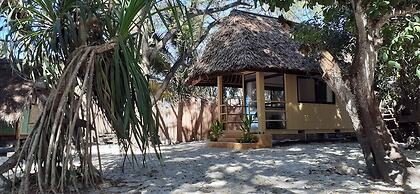 Mikadi Beach Camp