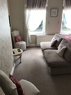 Hollies Guest House