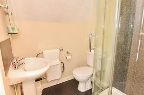 Hollies Guest House