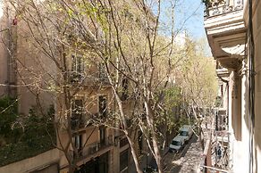Lovely and Central 4 BR Apartment