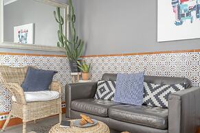 Lovely and Central 4 BR Apartment
