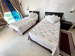 Hotel Annakhil