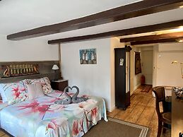 Amsterdam B&B Barangay