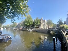 Amsterdam B&B Barangay