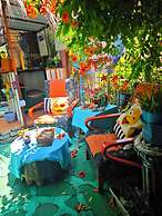 Side Tuana Garden Home