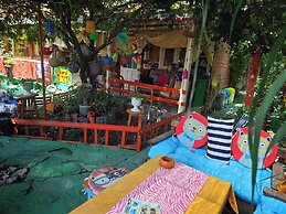 Side Tuana Garden Home