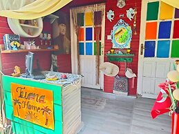 Side Tuana Garden Home