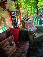 Side Tuana Garden Home