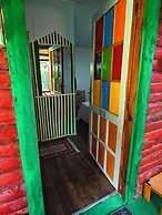 Side Tuana Garden Home
