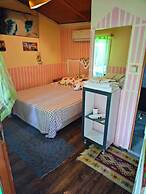 Side Tuana Garden Home