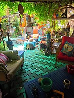 Side Tuana Garden Home
