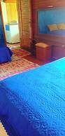 Side Tuana Garden Home