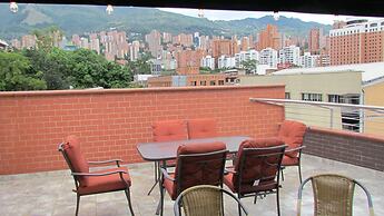 The 9's Aparta Hotel