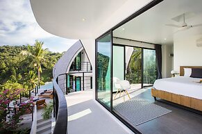 Villa Shadow