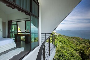 Villa Shadow
