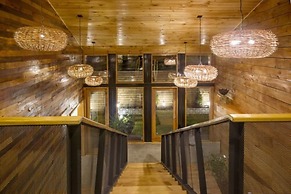Maki Hotel