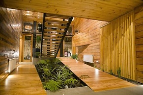 Maki Hotel