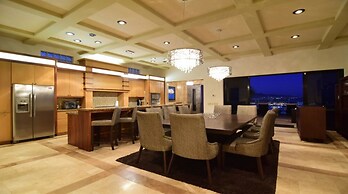 Villa Vegas by Cabo Platinum