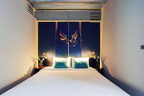 MeStyle Garage Hotel