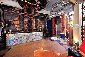 MeStyle Garage Hotel