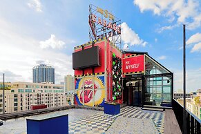 MeStyle Garage Hotel