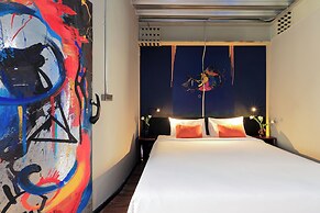 MeStyle Garage Hotel