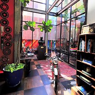 MeStyle Garage Hotel
