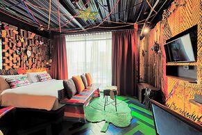 MeStyle Garage Hotel