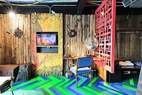 MeStyle Garage Hotel
