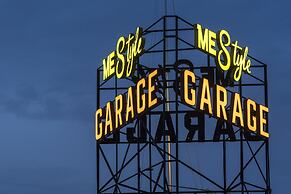 MeStyle Garage Hotel