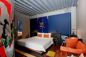 MeStyle Garage Hotel