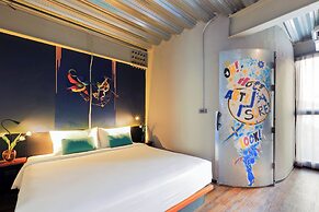 MeStyle Garage Hotel