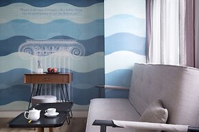 Apollon Library Suites