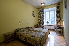 Haeska Manor