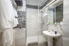Grafit Hotel