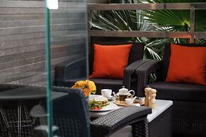 Grafit Hotel