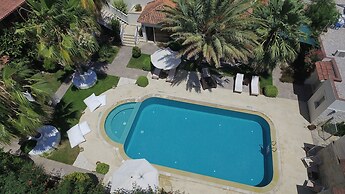 Sah Hotel