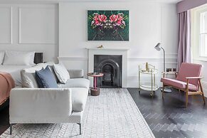 The Moorgate by Cove